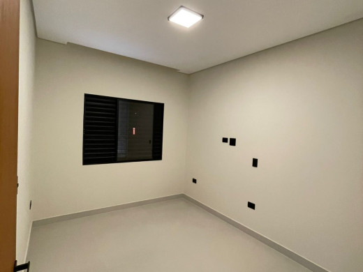 WhatsApp Image 2025-11-03 at 13.44.22 (1).jpeg