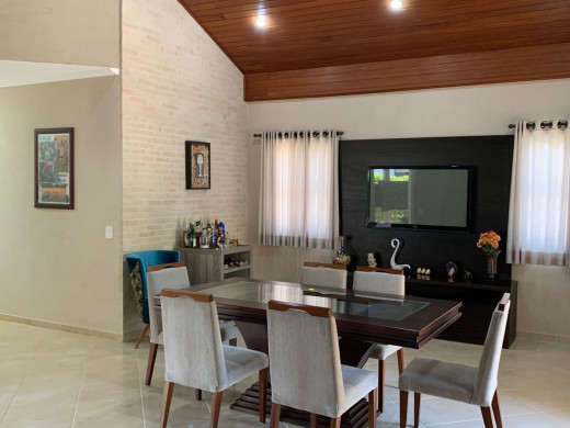 WhatsApp Image 2025-11-12 at 13.50.55.jpeg