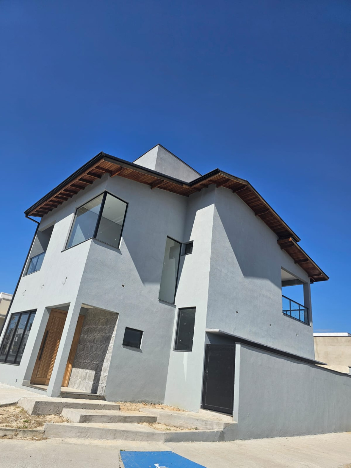 WhatsApp Image 2024-05-16 at 15.42.25.jpeg